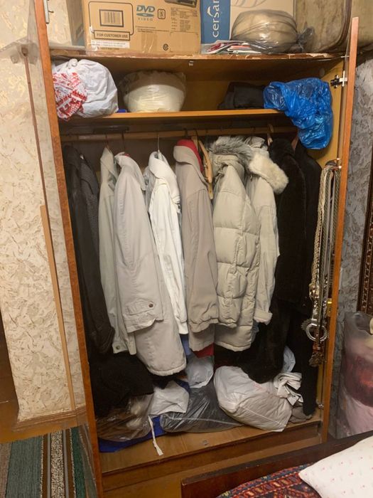 Шафа для верхнього одягу