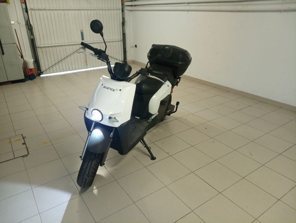Vendo Moto Eléctrica SILENCE S03