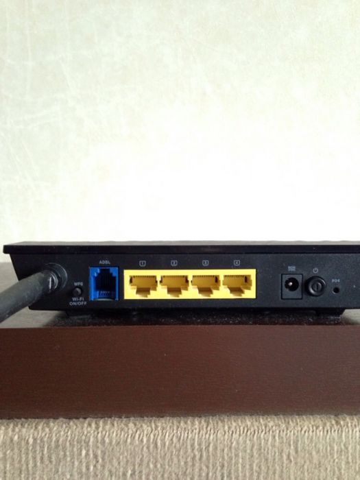 Маршрутизатор / роутер ASUS Wireless ADSL под телефонный кабель!