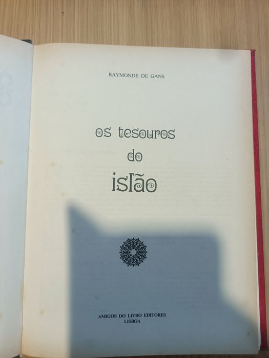 Vendo livro sobre Os Tesouros do Islão