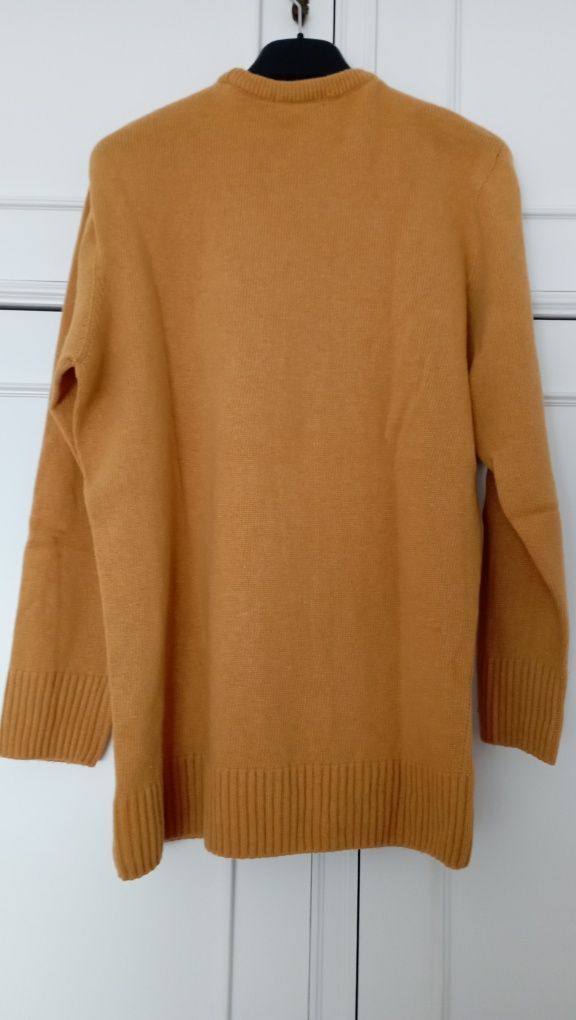 Camisola mostarda de lã