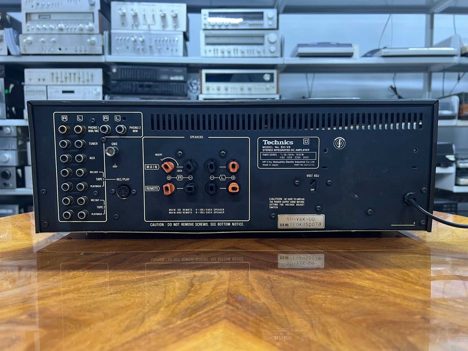 Wzmacniacz Technics SU-V8 Audio Room