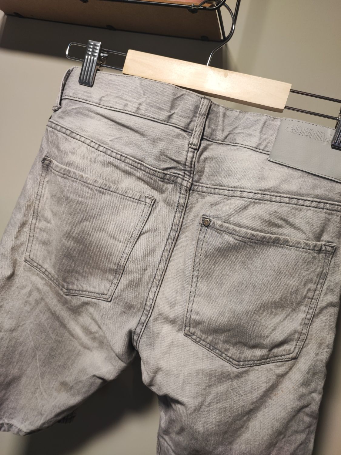 Spodenki chłopięce Denim szare rozmiar 146 stan bdb