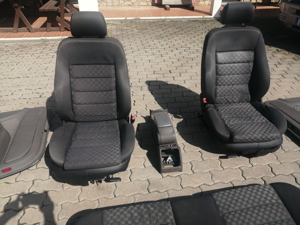 Bancos semi elétricos Audi A6 c5 Sedan de 2003