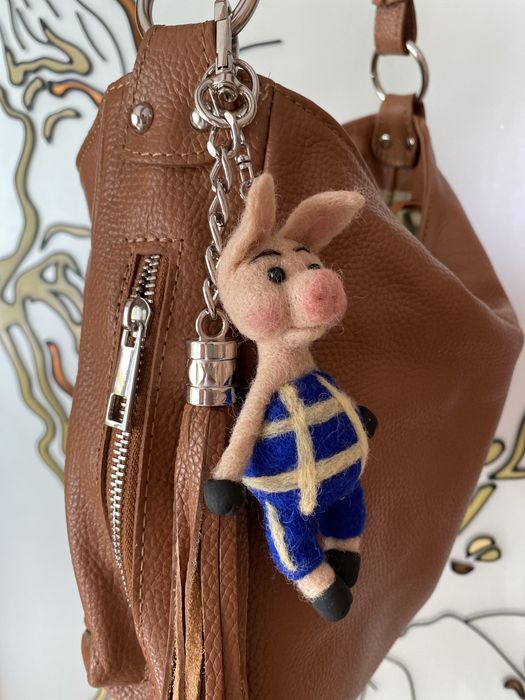 Іграшка з натуральної вовни, ручна робота.