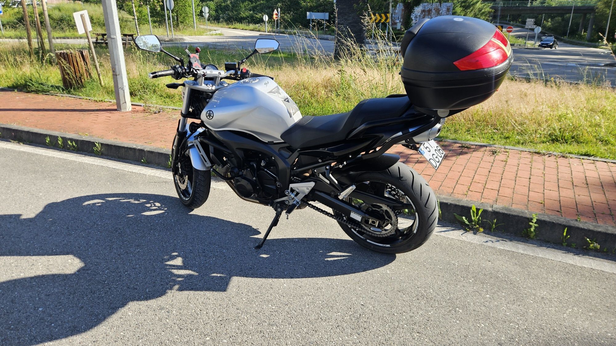 Yamaha fz6n fazer s2