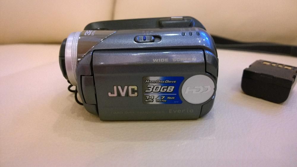 Видеокамера JVC GZ-MG37E с HDD 30GB