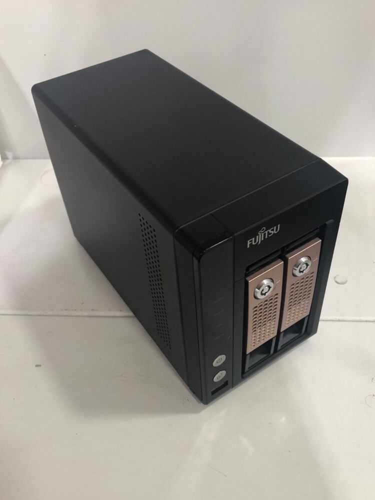 NAS Fujitsu Q703/QNAP