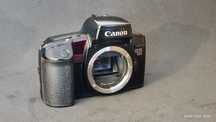 Canon EOS 100 (oferta cx. para rolos) - Analógica