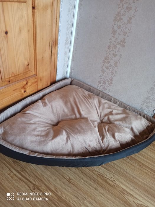 Лежак для кота, собаки кутовий. ліжечко для кота