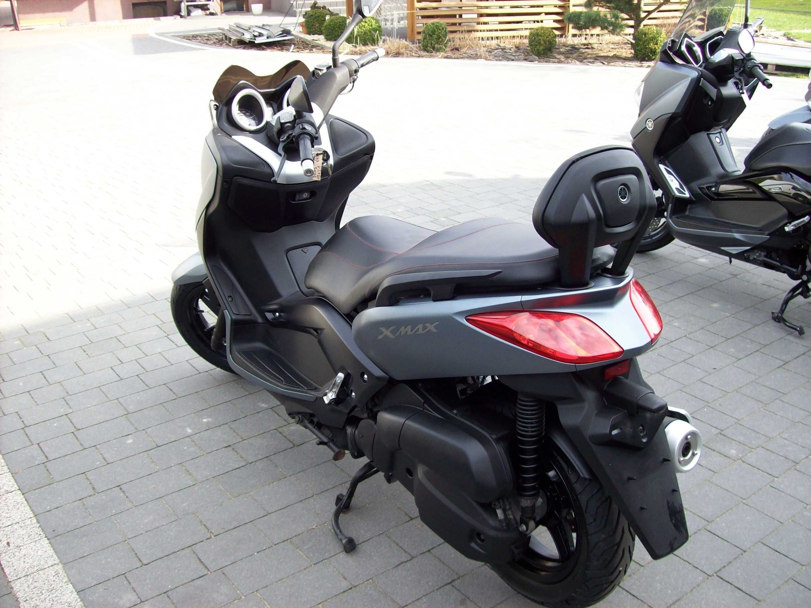 Yamaha x-max 125 Oparcie pasażera