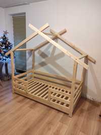 Łóżko drewniane domek