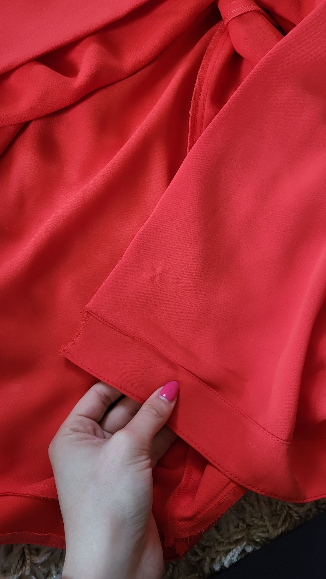 Pomarańczowoczerwona krótka sukienka kopertowa z dekoltem w serek, H&M