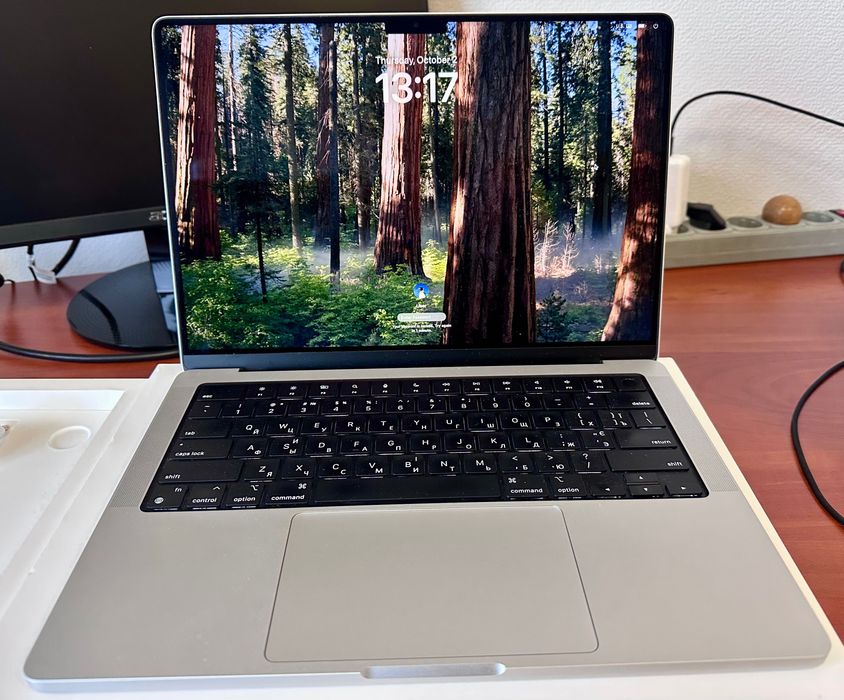 Apple MacBook Pro 14' M2 Pro, 16GB RAM, 512GB, Silver 2023