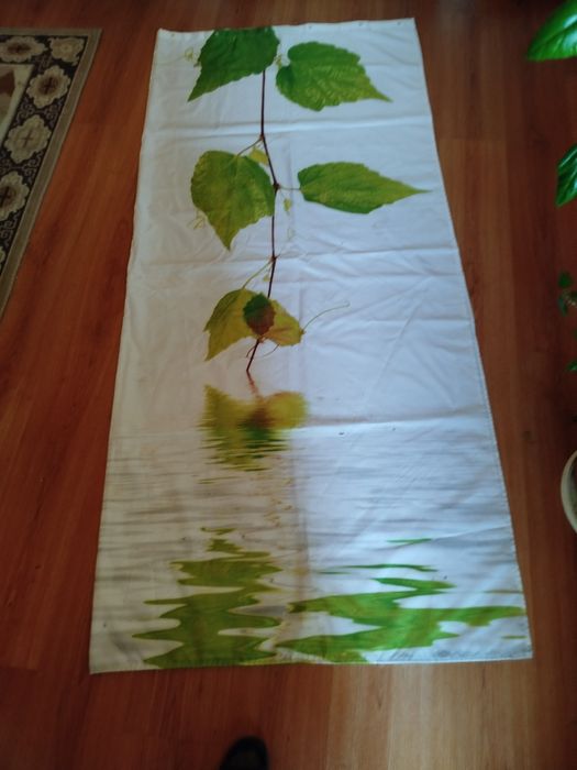 Шторка для ванної кімнати