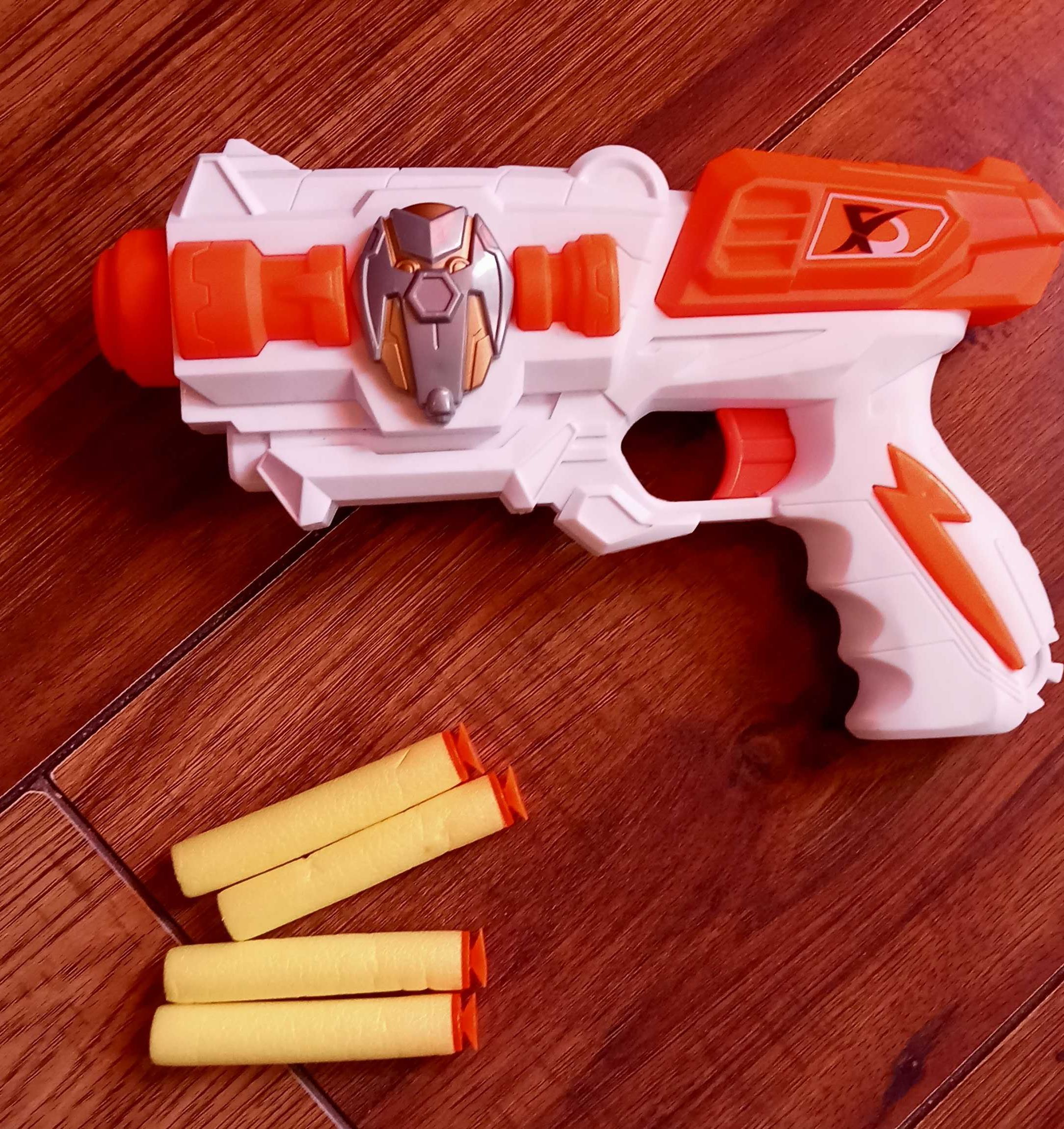 Pistolet na strzałki (przyssawki)