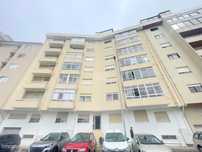 Apartamento T1+1 localizado a 300 metros da Estação de Comboio Coimbrõ