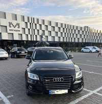 Продаж авто Audi Q5