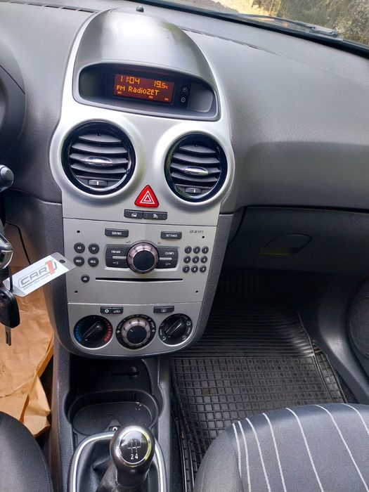 Opel Corsa 2009 klimatyzacja, alufelgi