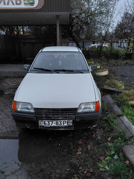 Опель кадет 1.3 карб