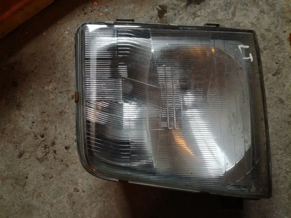 Lampa przednia Volkswagen LT35 LT45