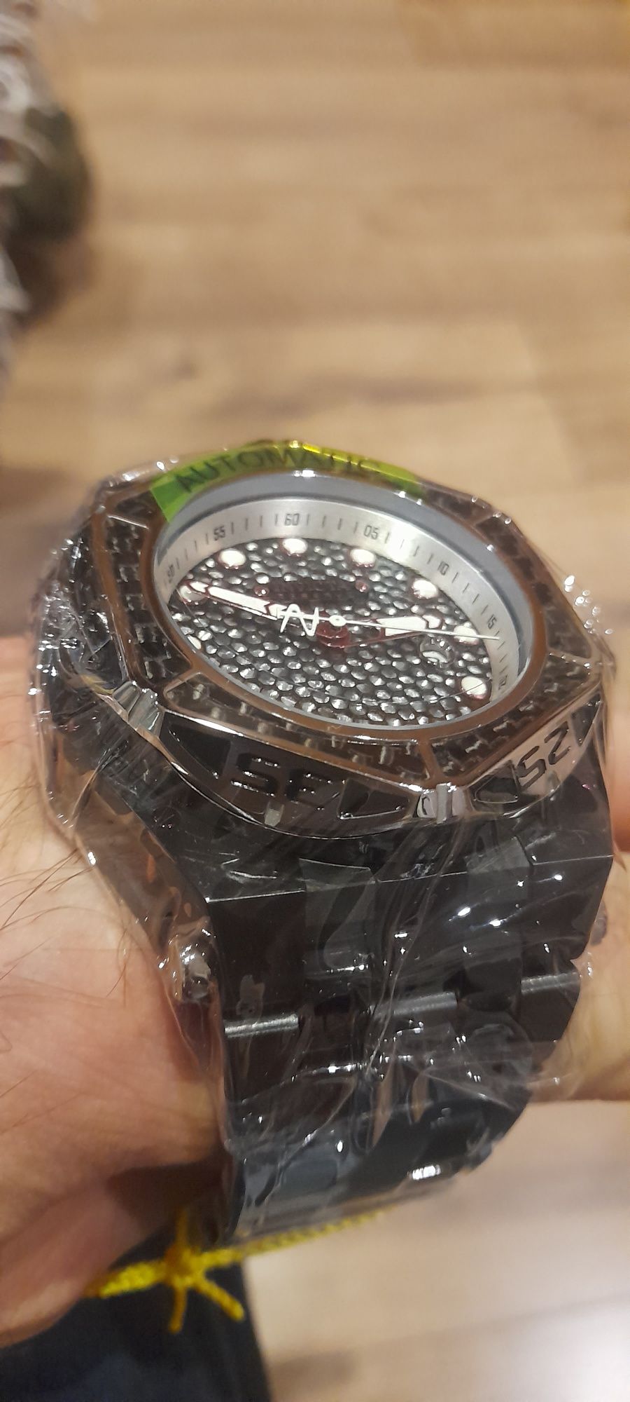 Invicta Carbon Hawk Automatic 38941