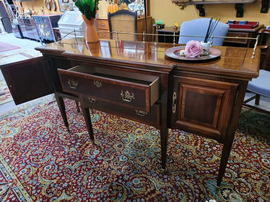 Aparador antigo - óptimo estado e qualidade