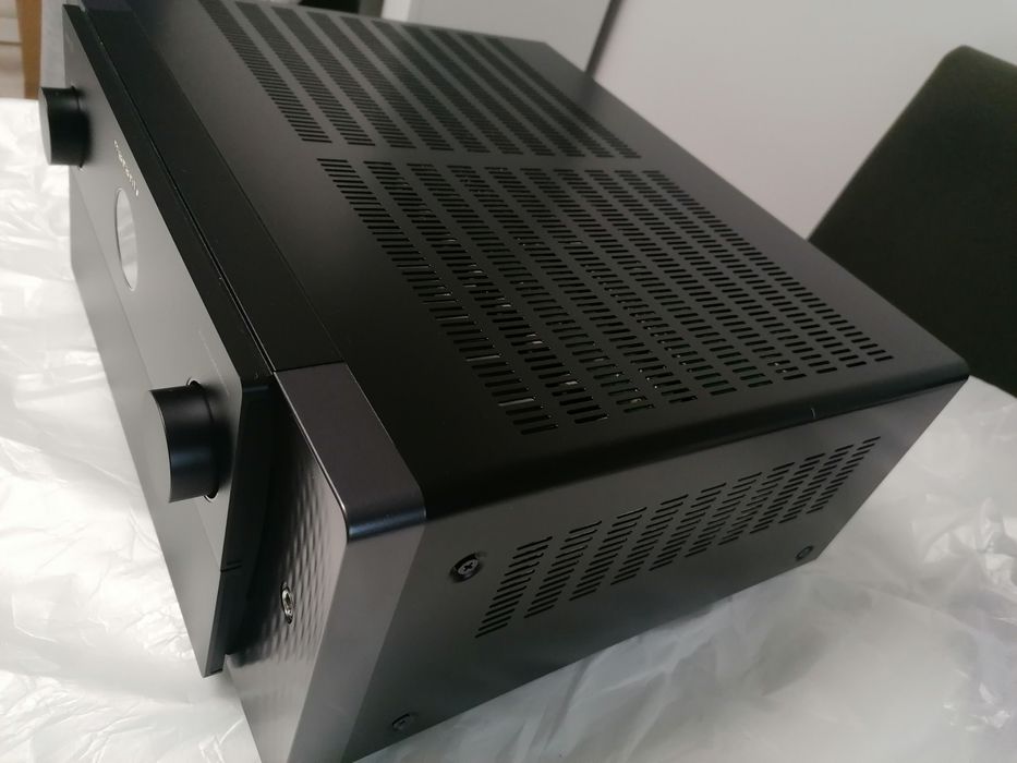Amplituner MARANTZ  CINEMA 40.