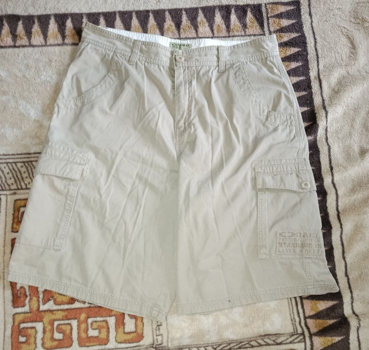 Бежевые карго шорты oakley