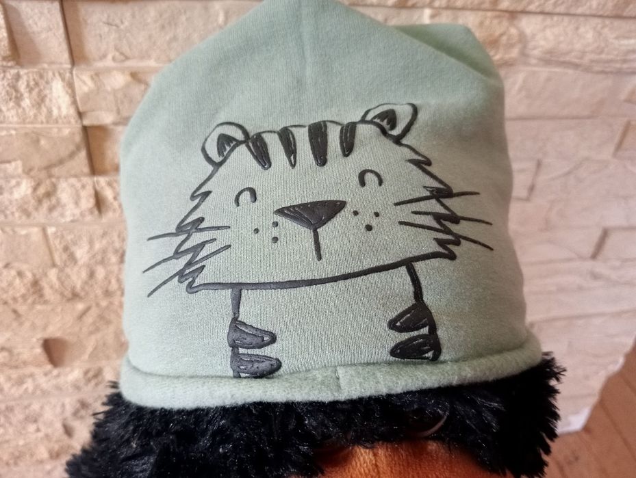 Czapeczka jesienna, czapka zielona, z tygryskiem, ocieplana, Pepco