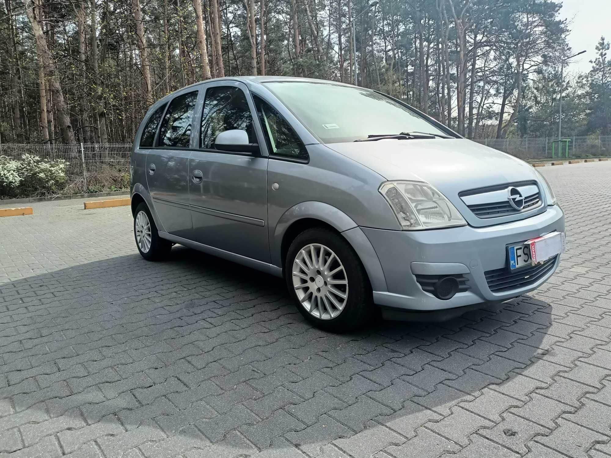 Opel Meriva 1,4 2006 alufelgi klimatyzacja srebrny metalic