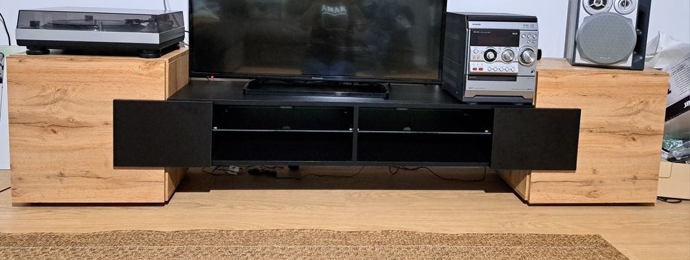 Szafka pod telewizor