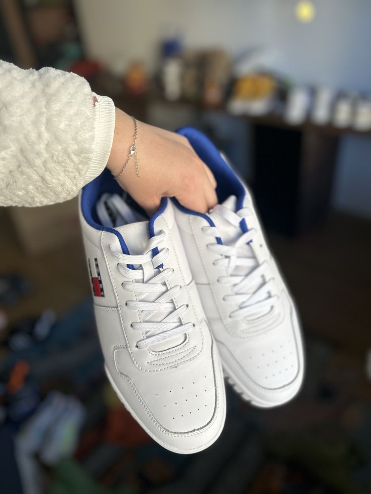 кросівки білі Tommy