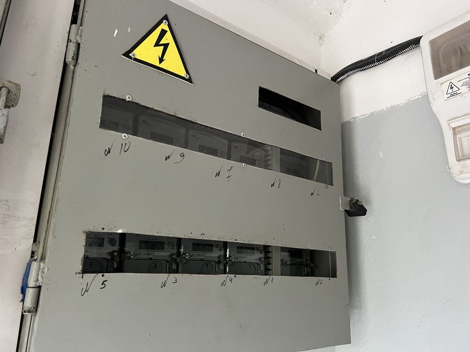 Продам ДВУШКУ 59 квадратів с. Чинадійово