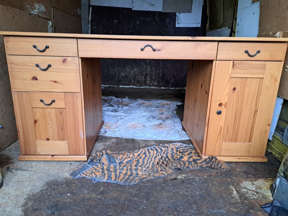 Sprzedam Biurko sosnowe