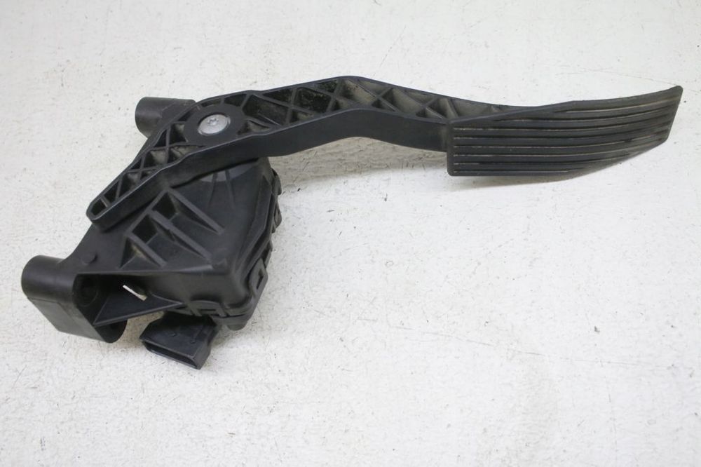 pedał gazu Opel Astra H 1.9