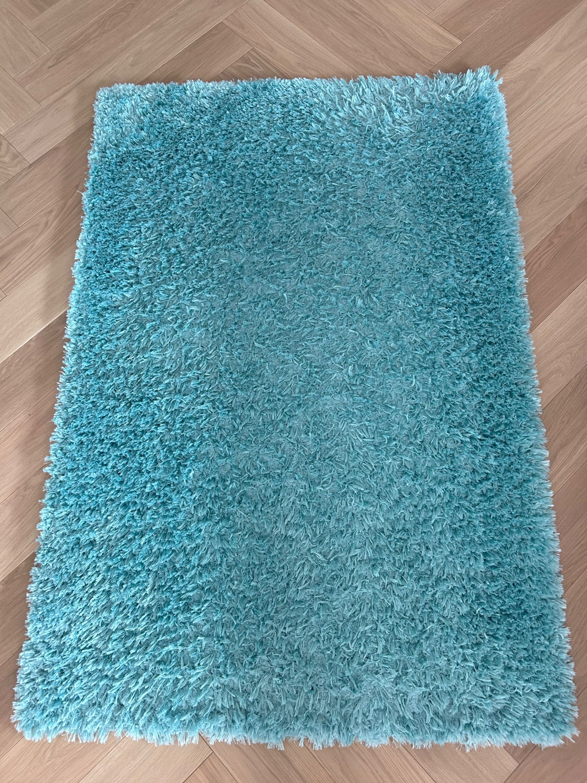 Turkusowy dywan shaggy 117 x 170 cm