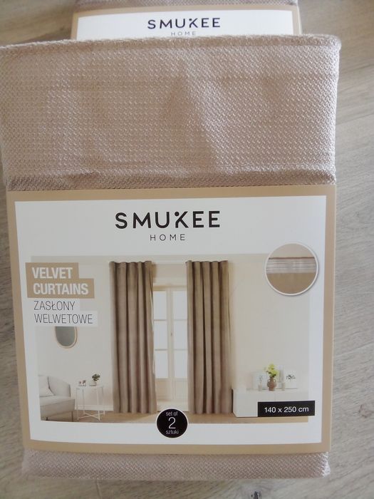 4 beżowe zasłony welurowe na taśmie z tunelem 140/250cm Smukee