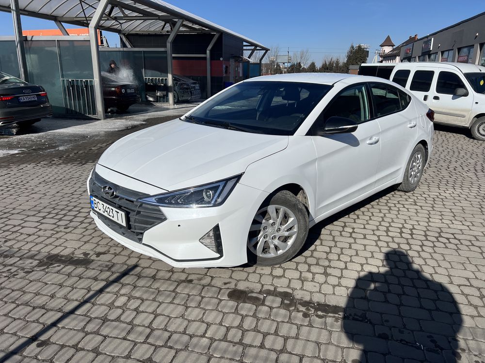 Hyundai Sonata  Подобова оренда авто,та довготривала під таксі