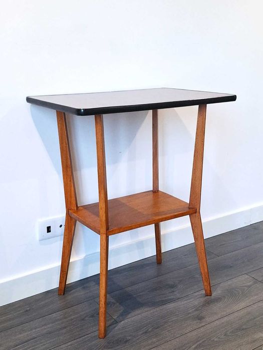 Mesa de apoio / TV vintage. Side table