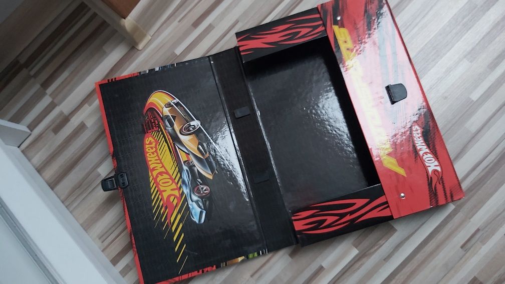 Teczka r raczka A 4  hot wheels
