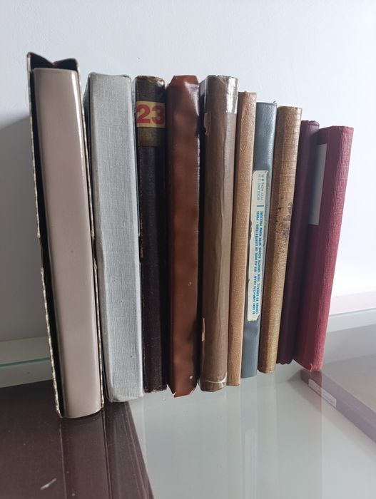 10 klaserów ze znaczkami cały świat