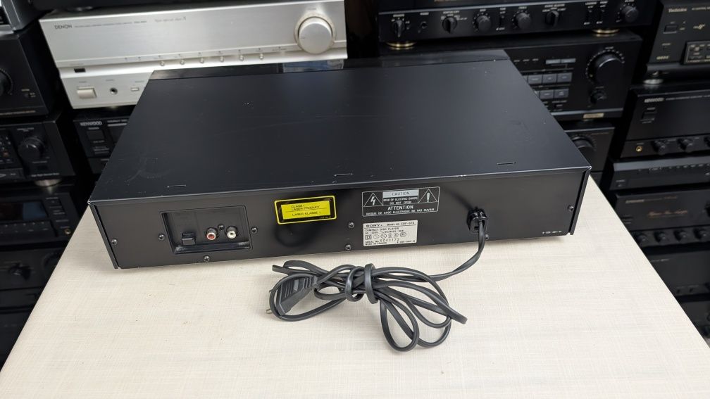 Sony CDP-670 Wysokiej jakość odtwarzac płyt CD