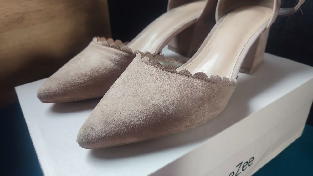 Czółenka rozmiar 39