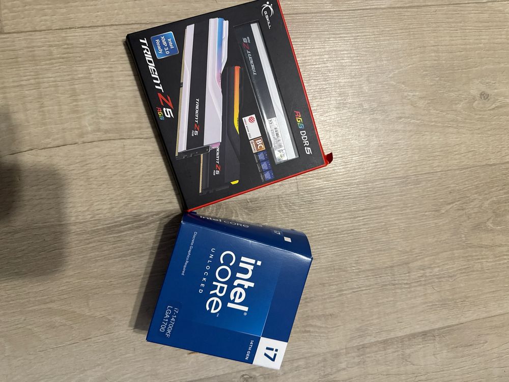 Продам комплект 14700kf, z790, ddr5 64gb