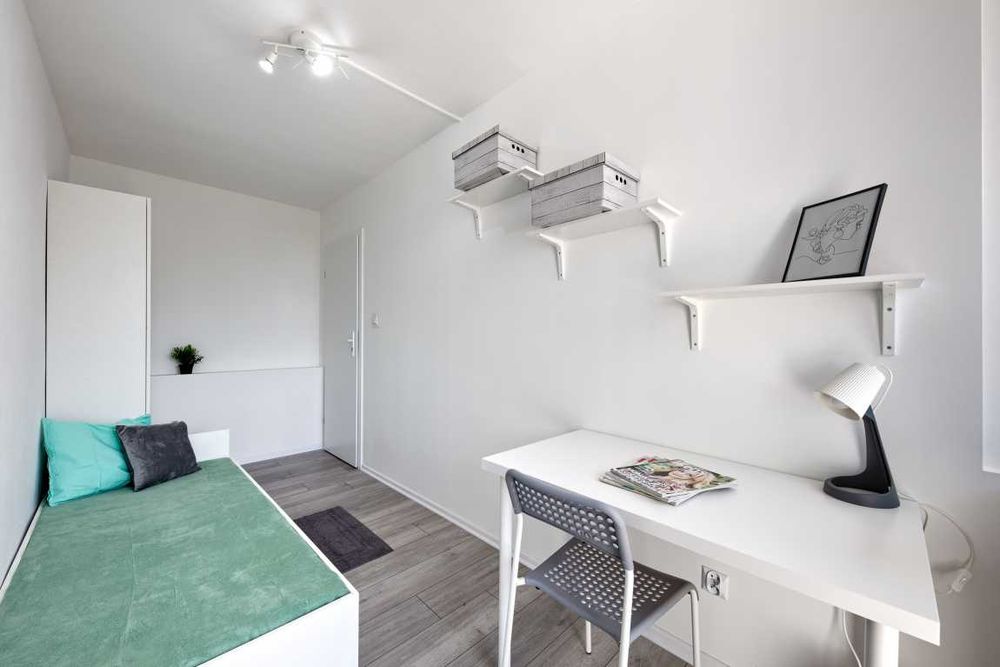 Pokój jednoosobowy z balkonem ul. Hawajska 3/ metro Imielin/323