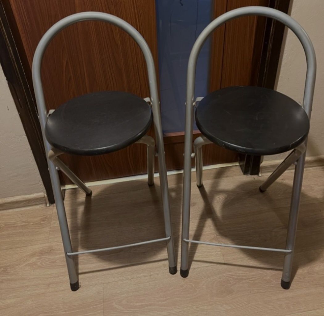 Wysokie krzesła-taboret składane