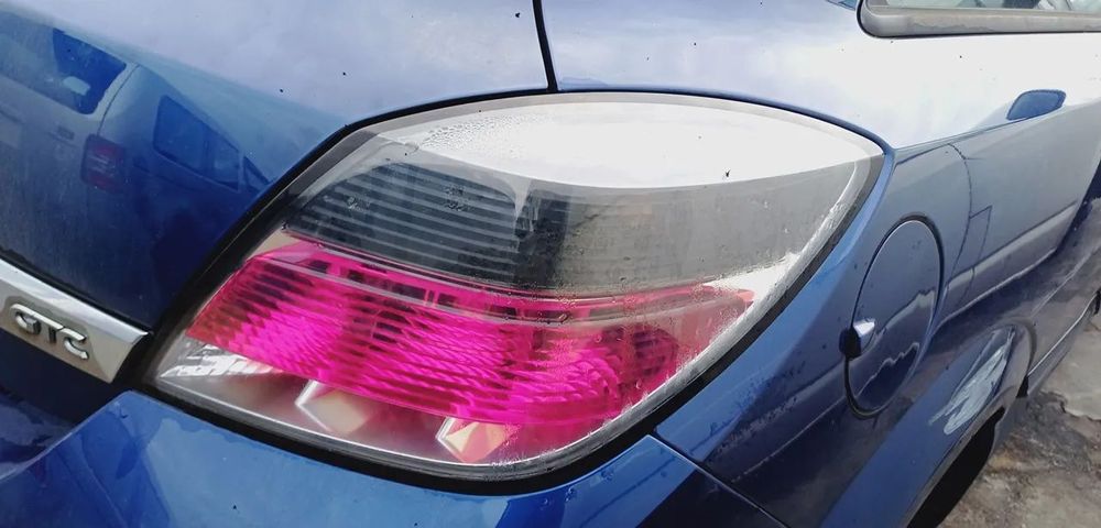 OPEL ASTRA H III GTC 08r LAMPA PRAWA TYLNA PRAWY TYŁ