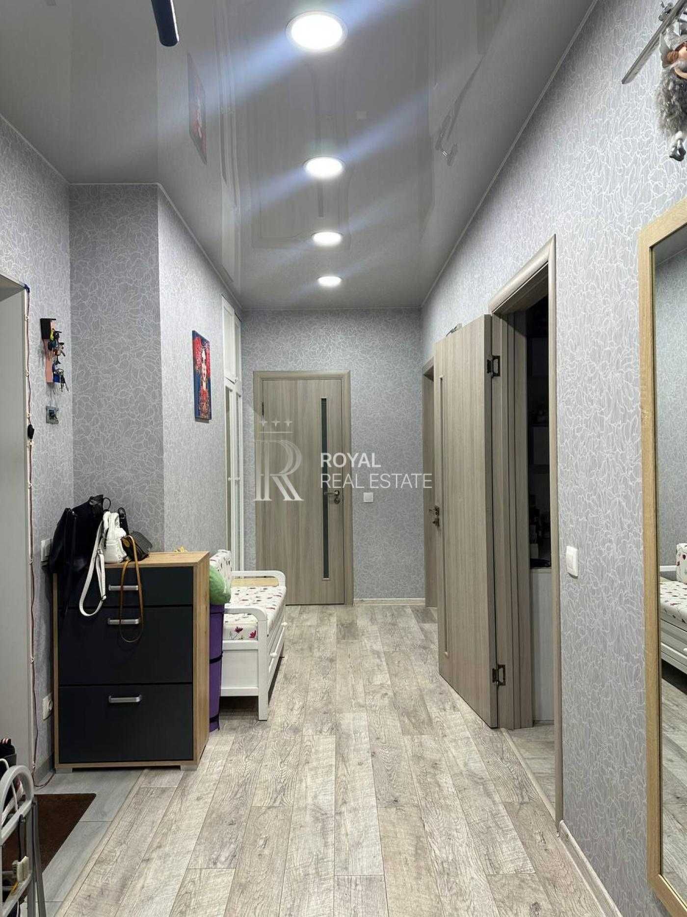 Продаж квартири 70м2 2і-спальні + кухня вітальня Позняки
