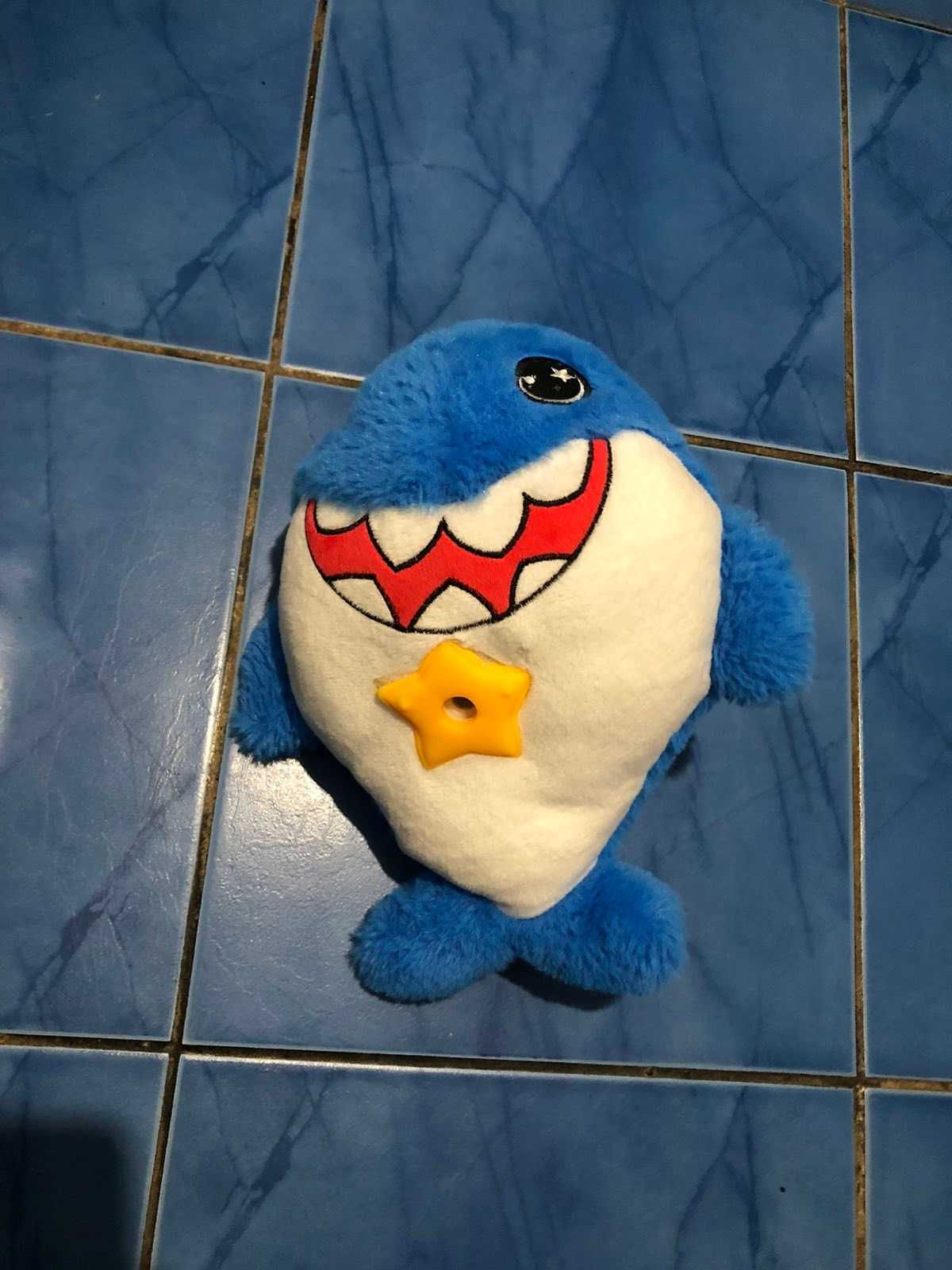 М'яка іграшка нічник-проектор зоряного неба "акула"